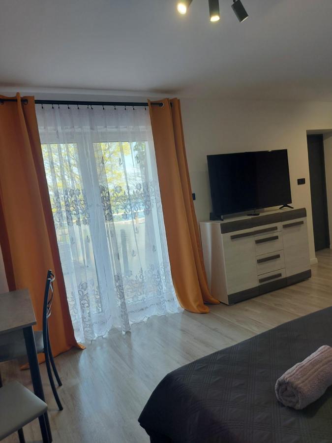 Pokoje I Apartamenty Matdar Mikołajki Exterior foto